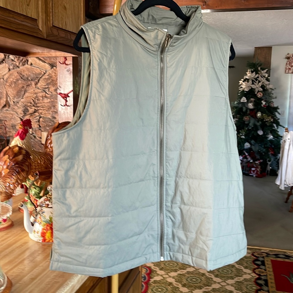 Zip Up Vest Plus❤️❤️NEW